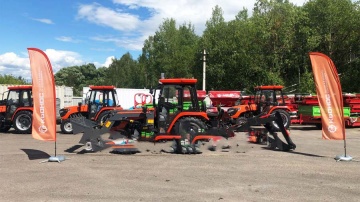 Фронтальный погрузчик ST FEL-500KS (челюстной)